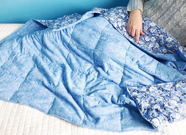 How to Make a DIY Weighted Blanket for Anxiety How to Make a DIY Weighted Blanket for Anxiety