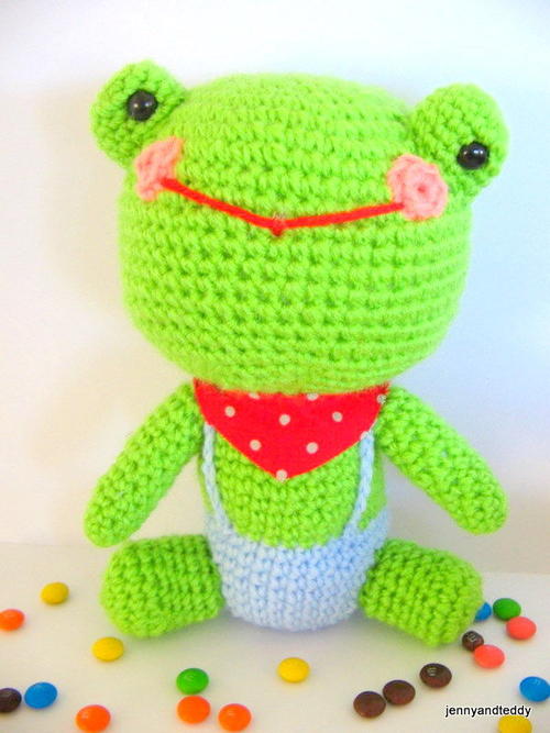 Mr Frog Crochet Pattern