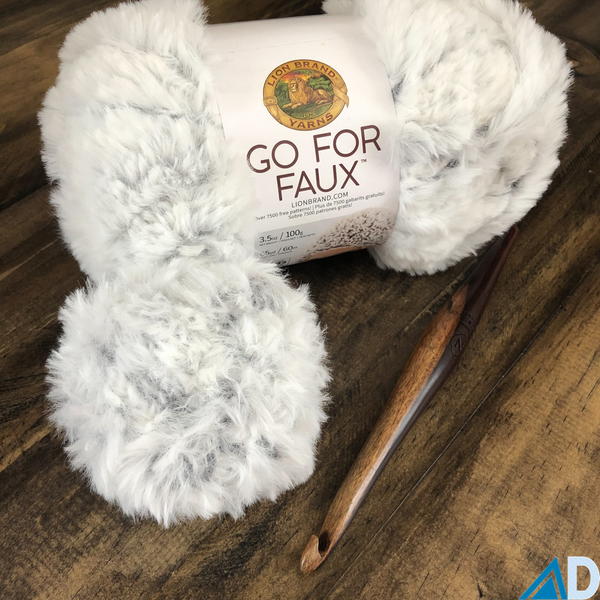 How to Crochet a Fur Pom Pom How to Crochet a Fur Pom Pom