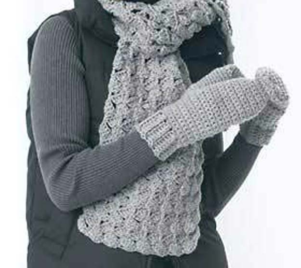 Chunky Crochet Scarf and Mitten Set