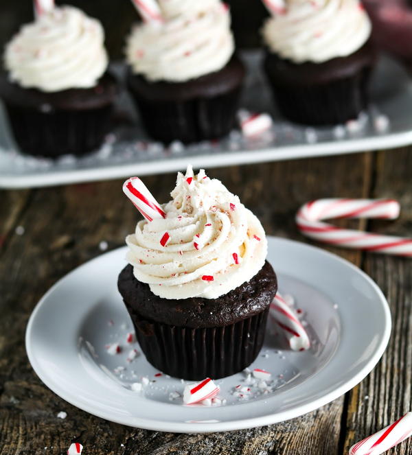 Vegan Chocolate Peppermint Cupcakes Vegan Chocolate Peppermint Cupcakes