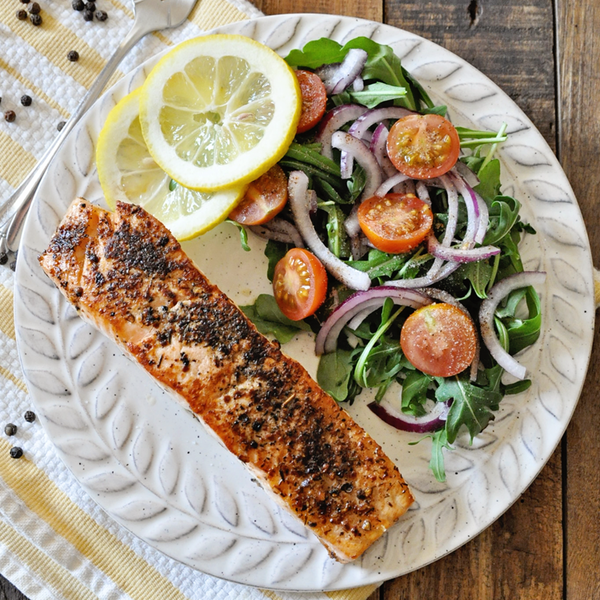 Pan Seared Lemon Pepper Salmon with Arugula Salad Pan Seared Lemon Pepper Salmon with Arugula Salad