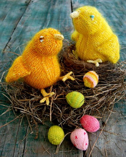 Fuzzy Easter Chicks With Mini Eggs