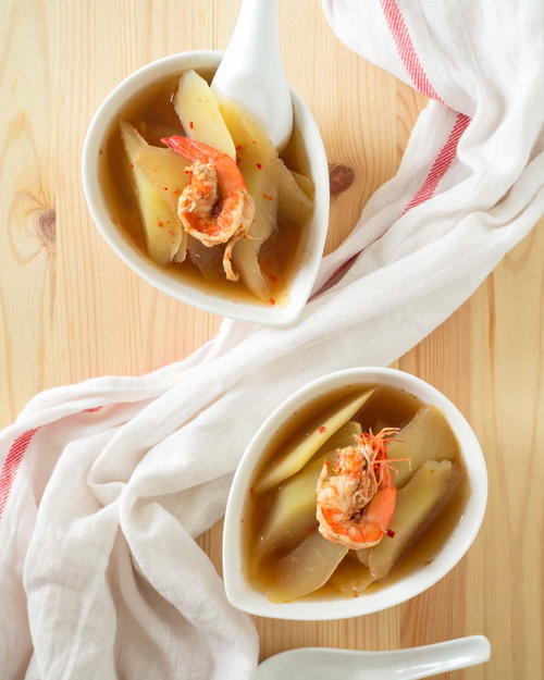 Thai Green Papaya Sour Curry with Shrimp Thai Green Papaya Sour Curry with Shrimp