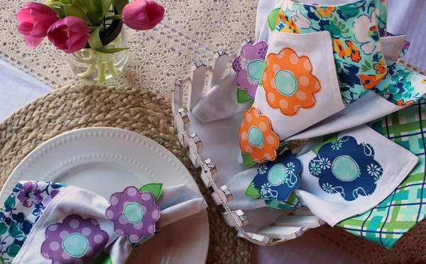 Spring Bloom Napkins and Napkin Rings Spring Bloom Napkins and Napkin Rings
