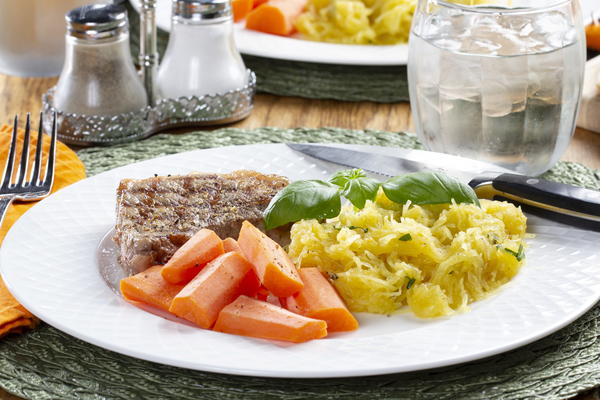 Garlicky Spaghetti Squash