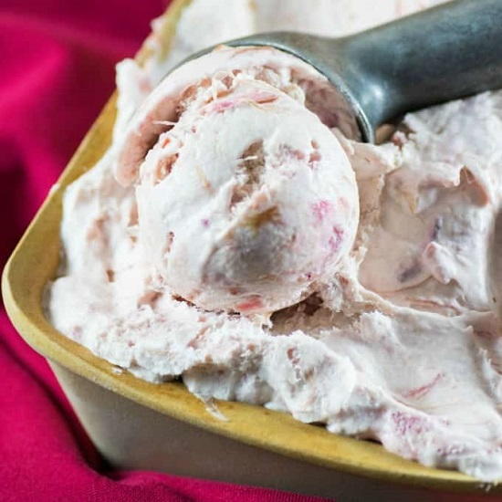 No Churn Rhubarb Ice Cream Recipe