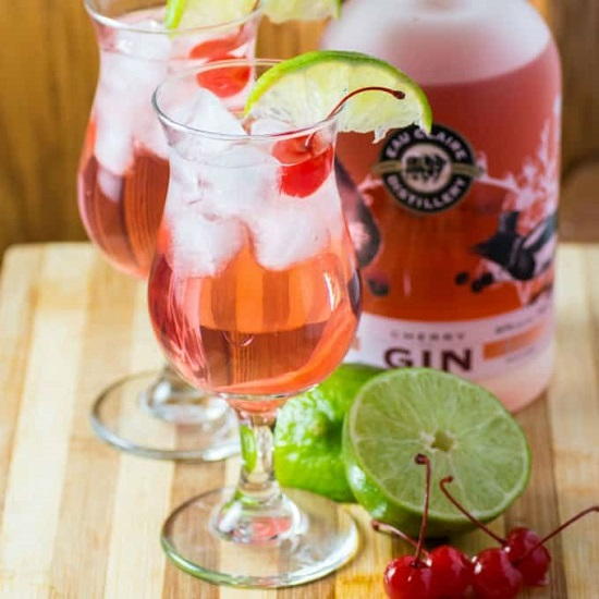 Cherry Gin and Tonic Cherry Gin and Tonic