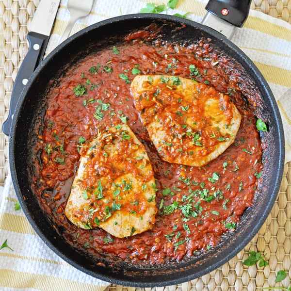 Spanish Tuna Steaks with Spicy Tomato Sauce Spanish Tuna Steaks with Spicy Tomato Sauce