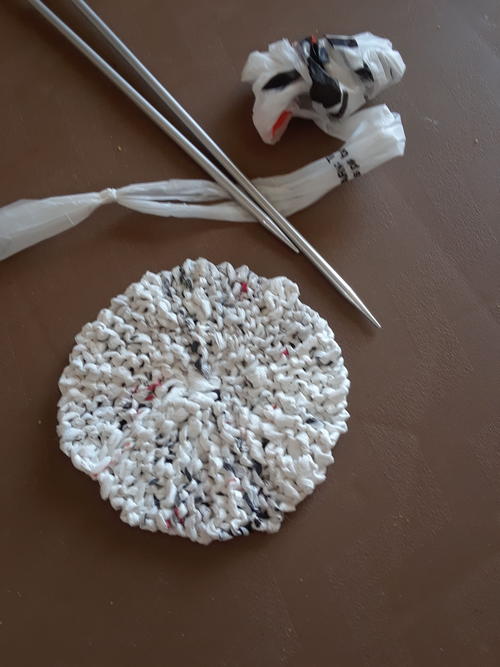 Knit Round Scrubbie Pattern from Plarn Knit Round Scrubbie Pattern from Plarn