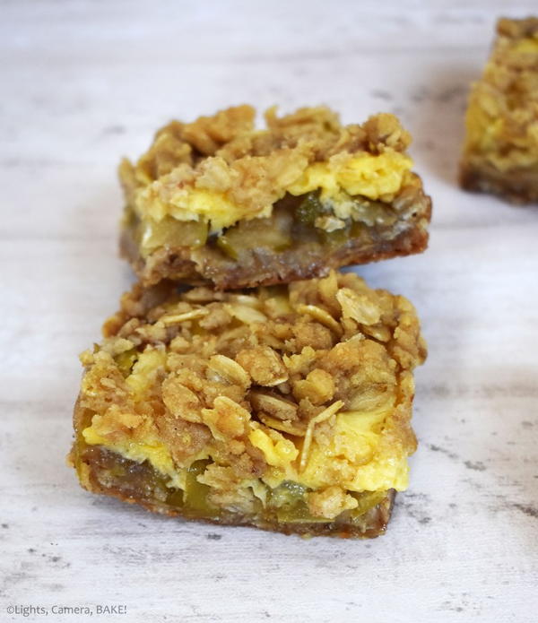 Apple and Custard Crumble Bars Apple and Custard Crumble Bars