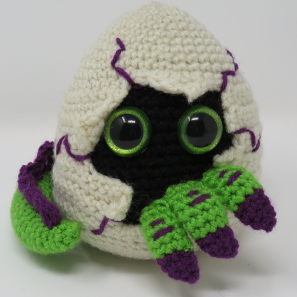 Hatching Dragon Egg Hatching Dragon Egg