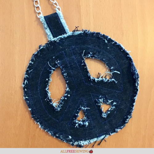 How to Make a Peace Sign Necklace from Denim How to Make a Peace Sign Necklace from Denim