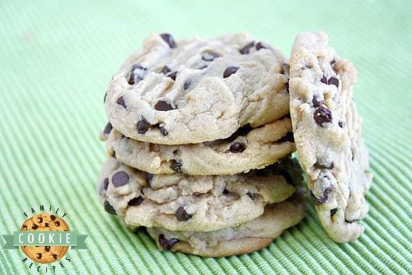 Chocolate Chip Peanut Butter Cookies Chocolate Chip Peanut Butter Cookies