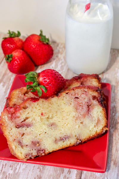 Strawberry Yogurt Pound Cake Strawberry Yogurt Pound Cake