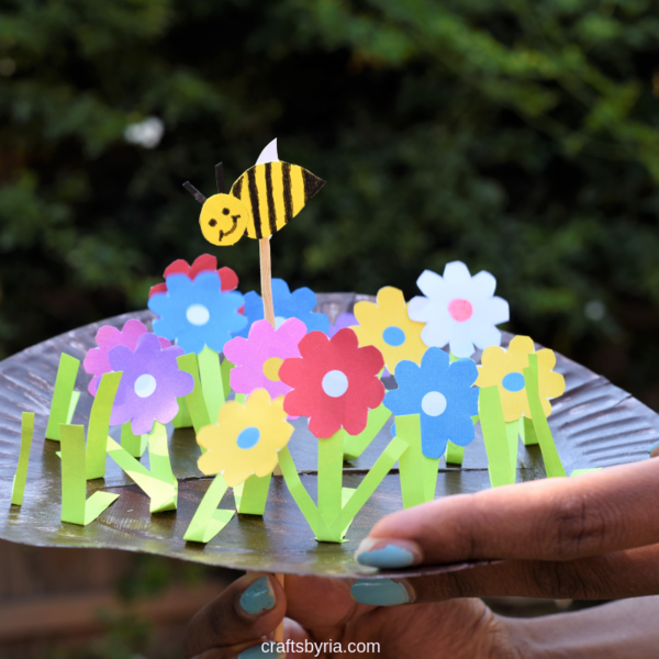Paper Plate Garden and Moving Bee Paper Plate Garden and Moving Bee