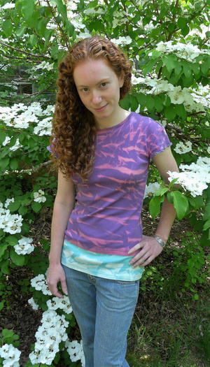 Shibori T-Shirt Using Bleach Shibori T-Shirt Using Bleach