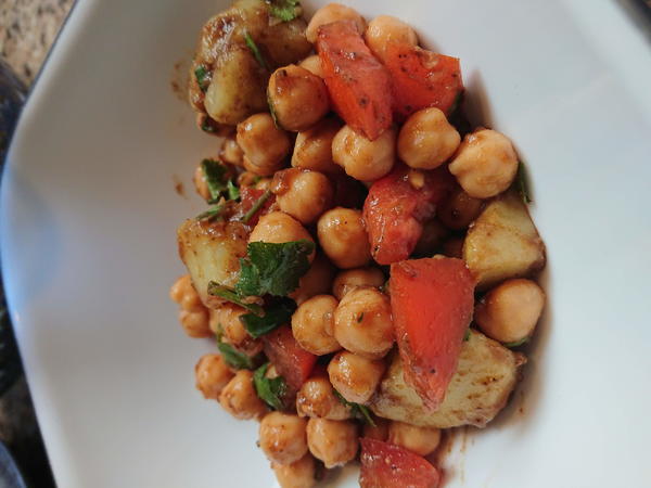Spicy Chickpea Salad Chana Chaat Spicy Chickpea Salad (Chana Chaat)