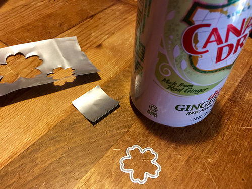 Flower Earrings Tutorial with Vinyl Flower Earrings Tutorial with Vinyl