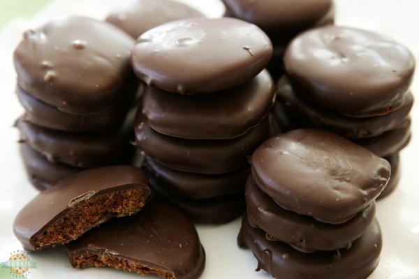 Copycat Thin Mint Cookies Copycat Thin Mint Cookies