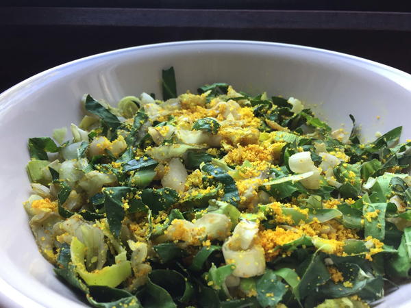 Healthy Cabbage Leek and Fresh Greens with Turmeric and Coconut Healthy Cabbage Leek and Fresh Greens with Turmeric and Coconut