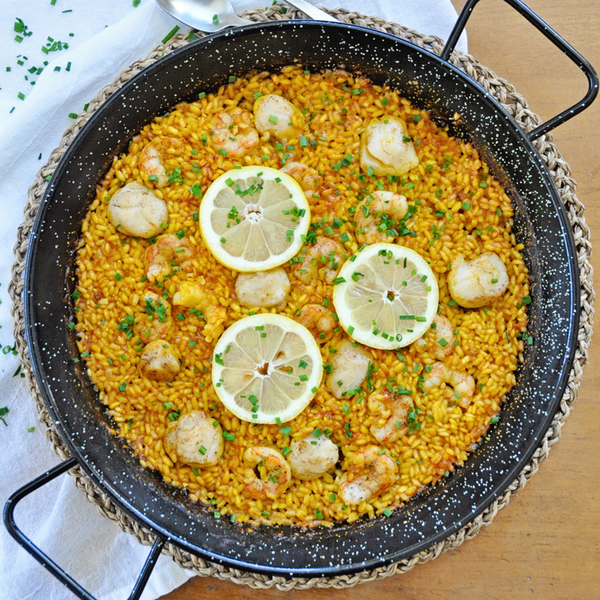 The Easiest Seafood Paella Recipe with Shrimp and Scallops The Easiest Seafood Paella Recipe with Shrimp and Scallops