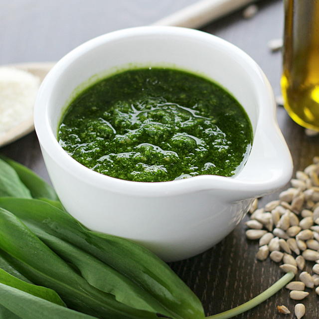 Simple Homemade Basil Pesto Sauce Simple Homemade Basil Pesto Sauce