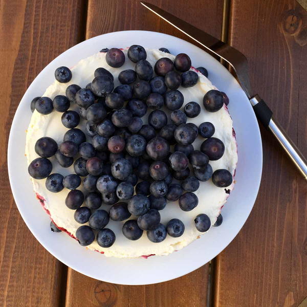 Berries and Amaretti Cheesecake Berries and Amaretti Cheesecake