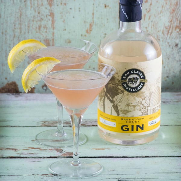 Saskatoon Honey Gin Bramble Cocktail Saskatoon Honey Gin Bramble Cocktail