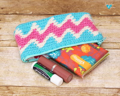 Zig Zag Zipper Bag - Tapestry Crochet Pattern