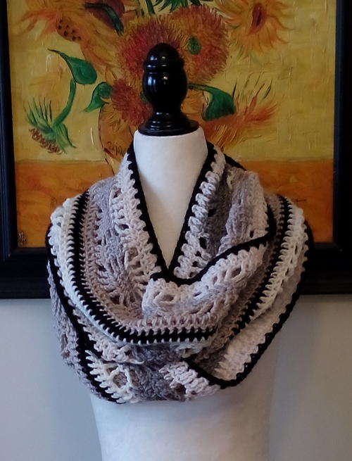 Winter Spider Stitch Infinity Scarf Winter Spider Stitch Infinity Scarf