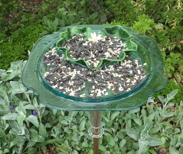 DIY Recycled Dish Bird Feeder DIY Recycled Dish Bird Feeder
