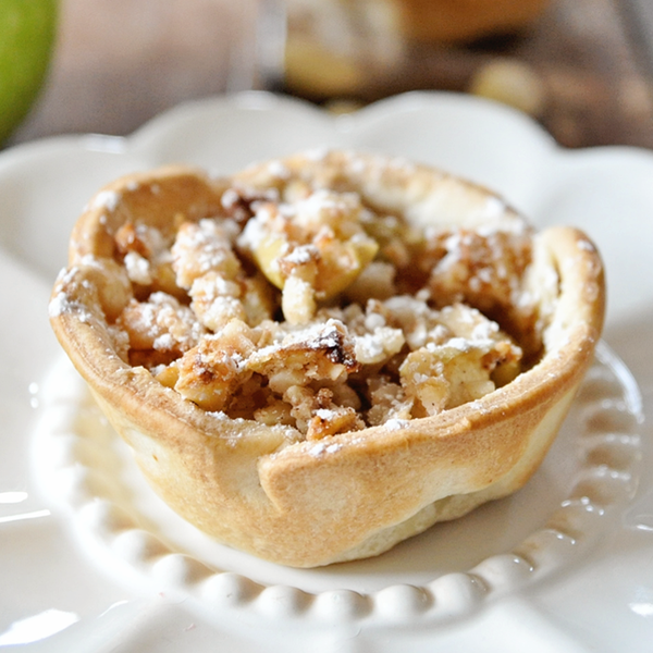 Mini Apple Pies with Spanish Marcona Almonds Mini Apple Pies with Spanish Marcona Almonds
