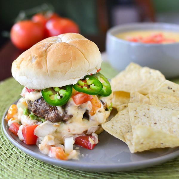 Stadium-Style Tex-Mex Burger Stadium-Style Tex-Mex Burger