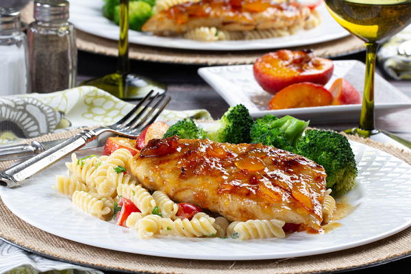 Copycat Olive Garden Moscato Chicken