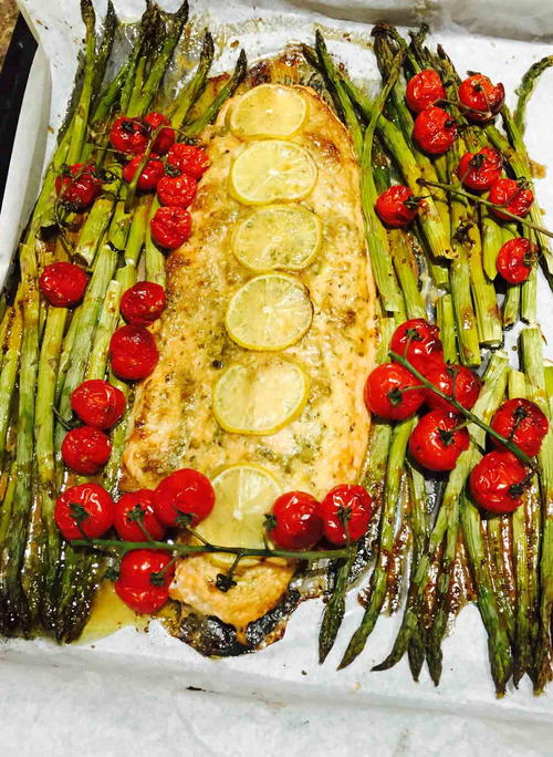 Superb Salmon Pesto and Asparagus Bake Superb Salmon Pesto and Asparagus Bake