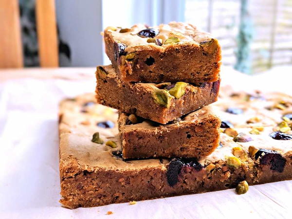 Burnt Chocolate Blondie Burnt Chocolate Blondie