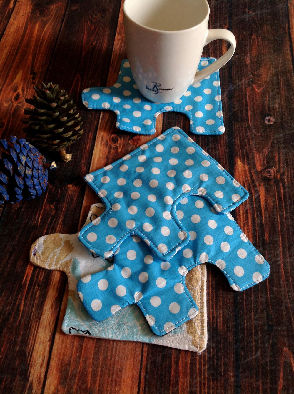 Jigsaw Puzzle Coaster Sewing Pattern Beginner FaveCrafts jigsaw-puzzle-coaster-sewing-pattern-beginner-favecrafts