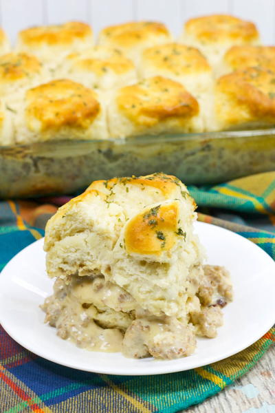 Biscuits and Gravy Casserole Biscuits and Gravy Casserole