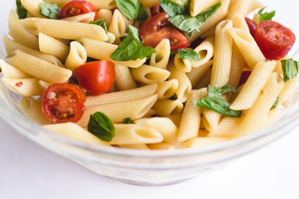 Fresh Tommato and Basil Pasta Salad Fresh Tommato and Basil Pasta Salad