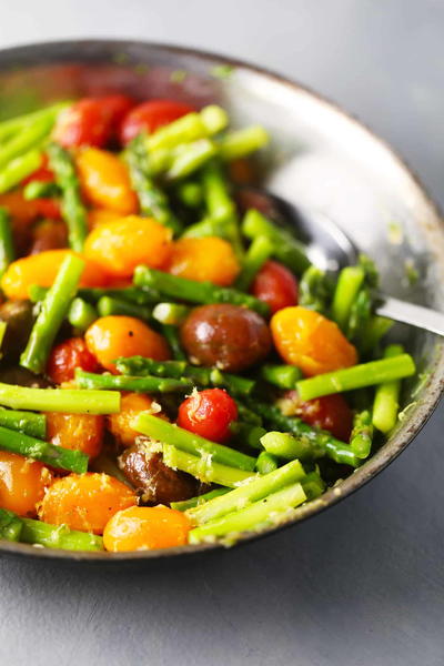 Asparagus and Tomatoes with Lemon Asparagus and Tomatoes with Lemon