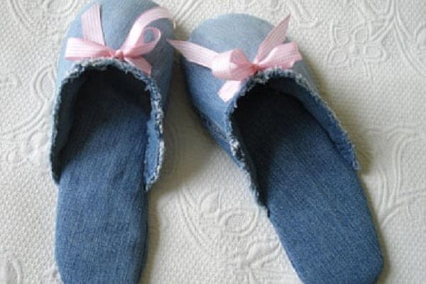 How to Make Slippers From Jeans How to Make Slippers From Jeans
