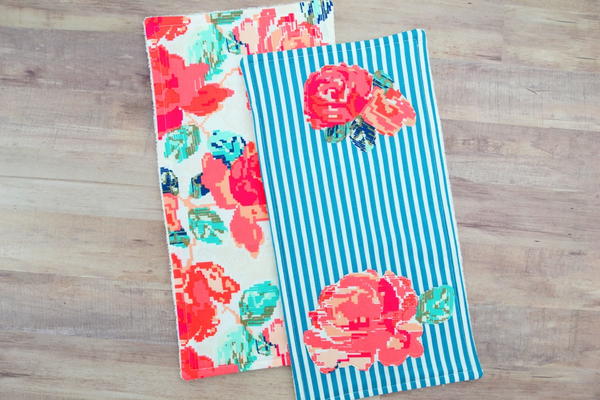 Burp Cloths with Appliques Burp Cloths with Appliques