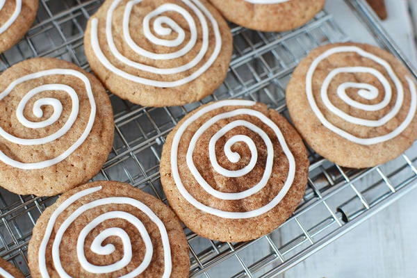 Cinnamon Roll Cookies Cinnamon Roll Cookies