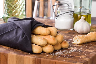 Copycat Olive Garden Breadsticks