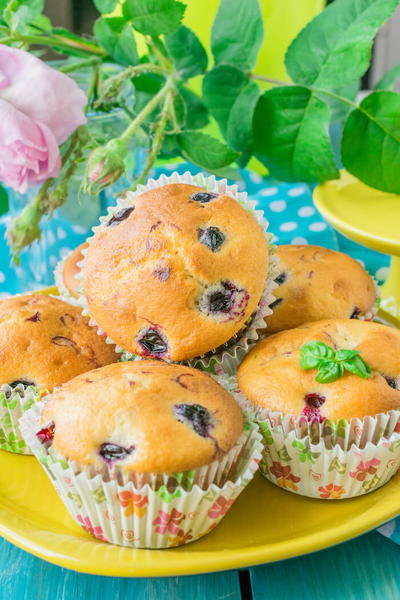 Easy Blackcurrant Muffins Easy Blackcurrant Muffins