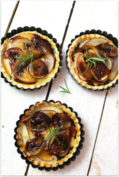 Decadent Pear Fig Gouda Tart Decadent Pear, Fig & Gouda Tart