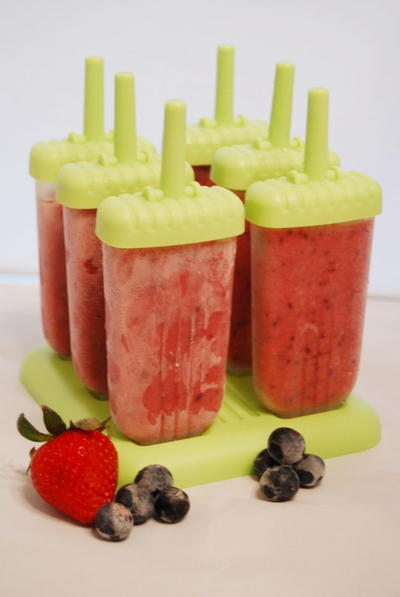 Healthy Homemade Strawberry Apple Ice Pops Healthy Homemade Strawberry Apple Ice Pops