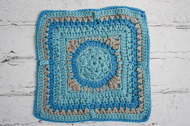 Hexi Askew Square Hexi Askew Square