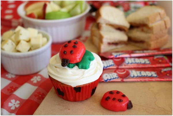 Ladybug Picnic Cupcakes Ladybug Picnic Cupcakes